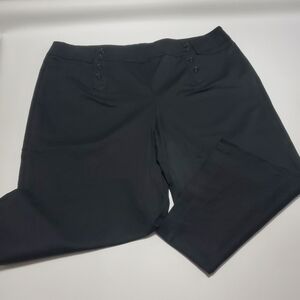 New Directions Black Cropped Slacks Capri Pedal Pushers